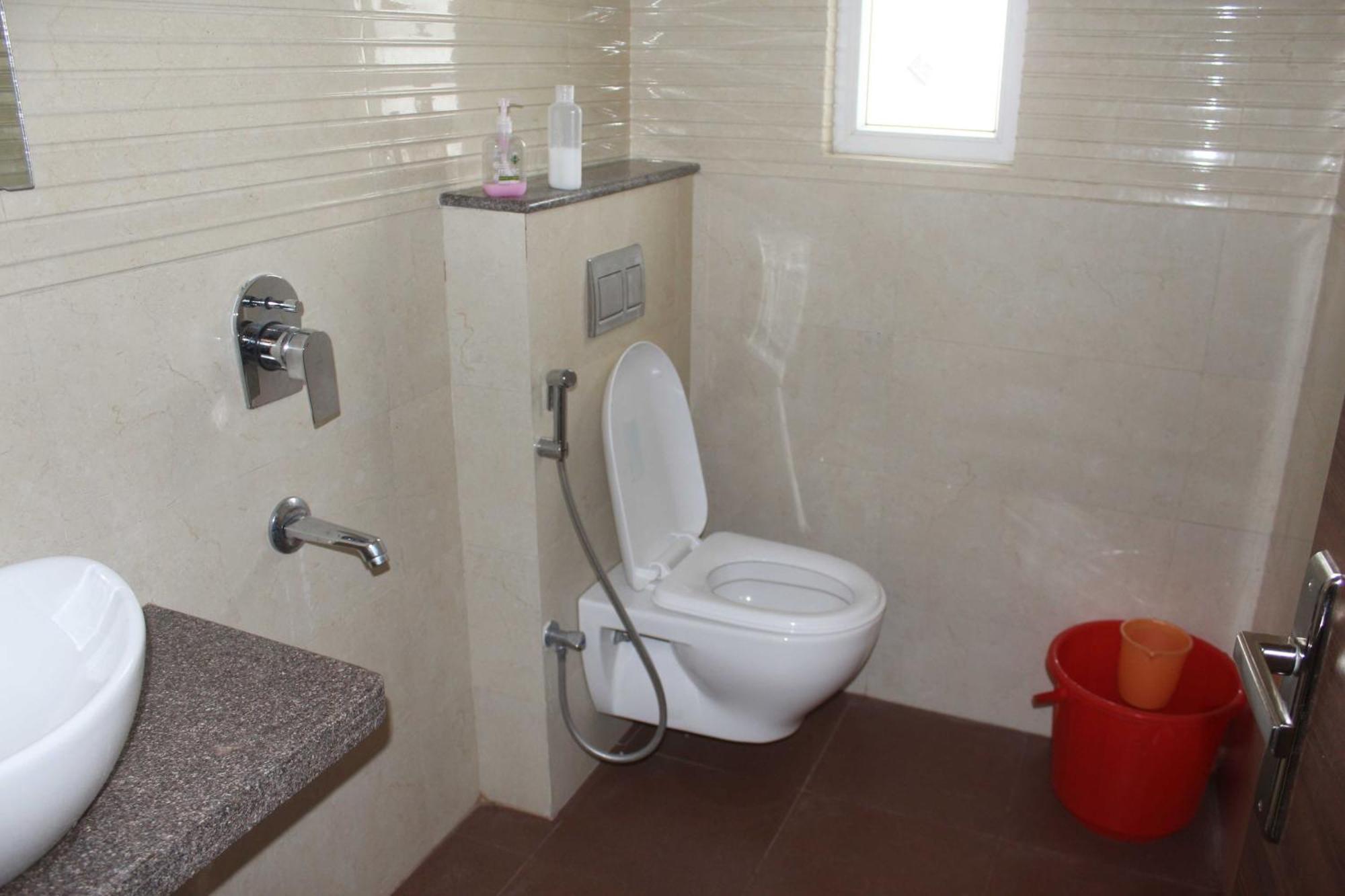 Hotel O Daffodils Near Aravali Biodiversity Park Gurgaon Exterior photo